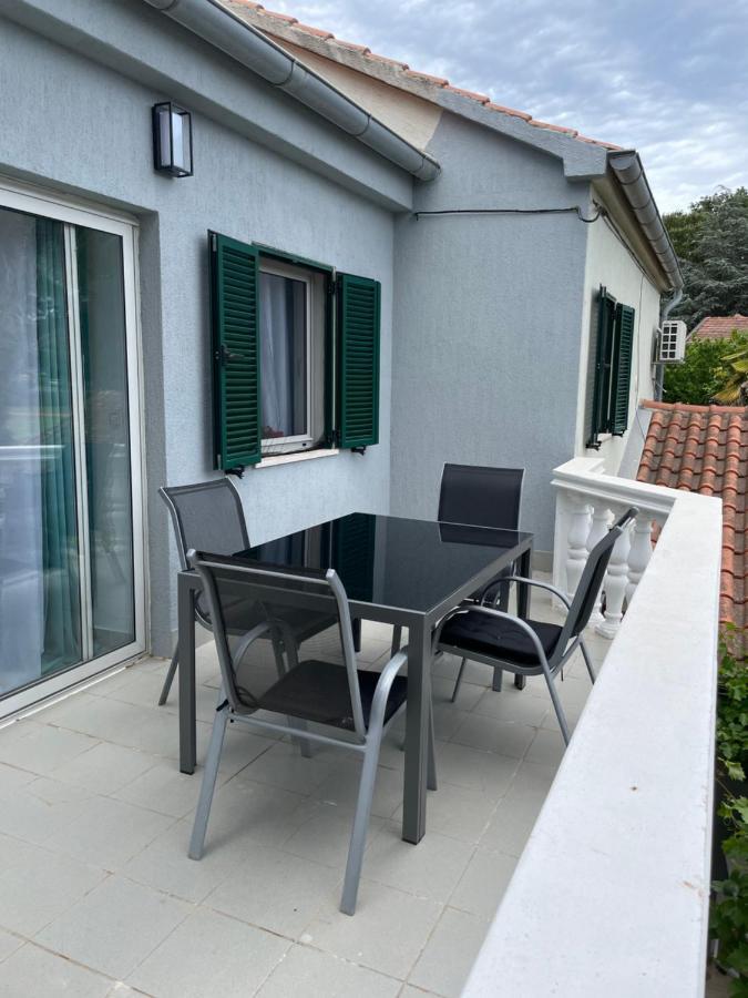 Enna Apartment 4 Meerblick Perfect Location 메덜린 외부 사진